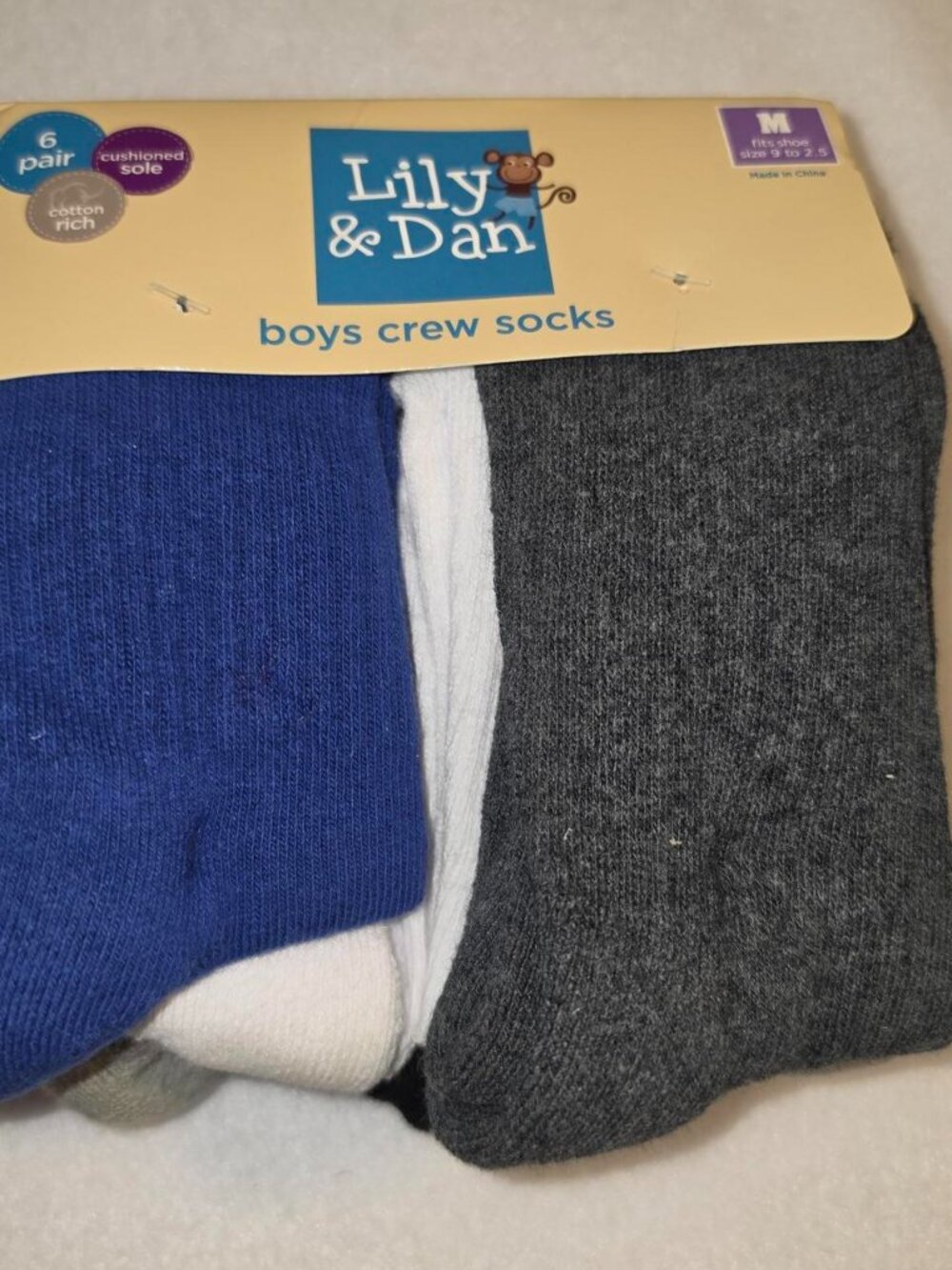 boys socks sz 9-2.5